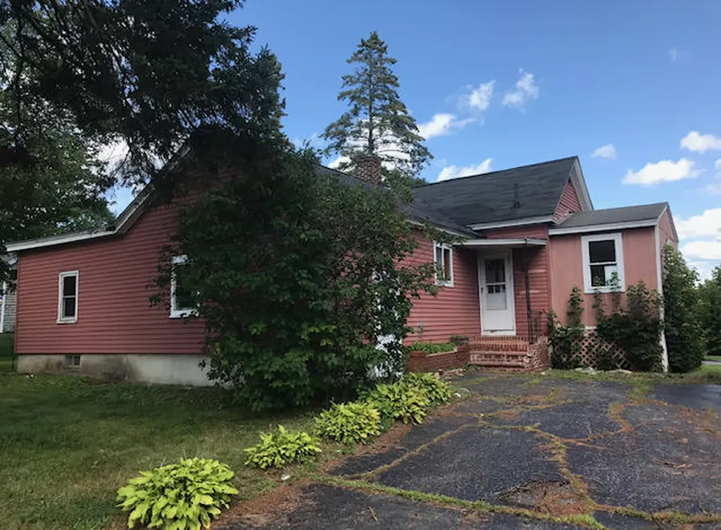 6 Merrick Street Veazie ME 04401