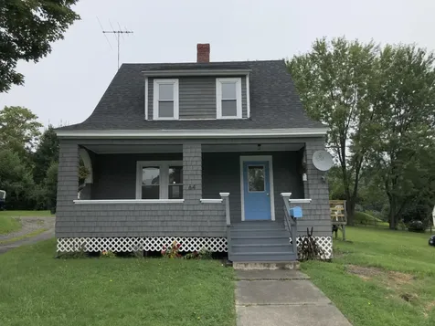 64 Lincoln Street Dexter ME 04930