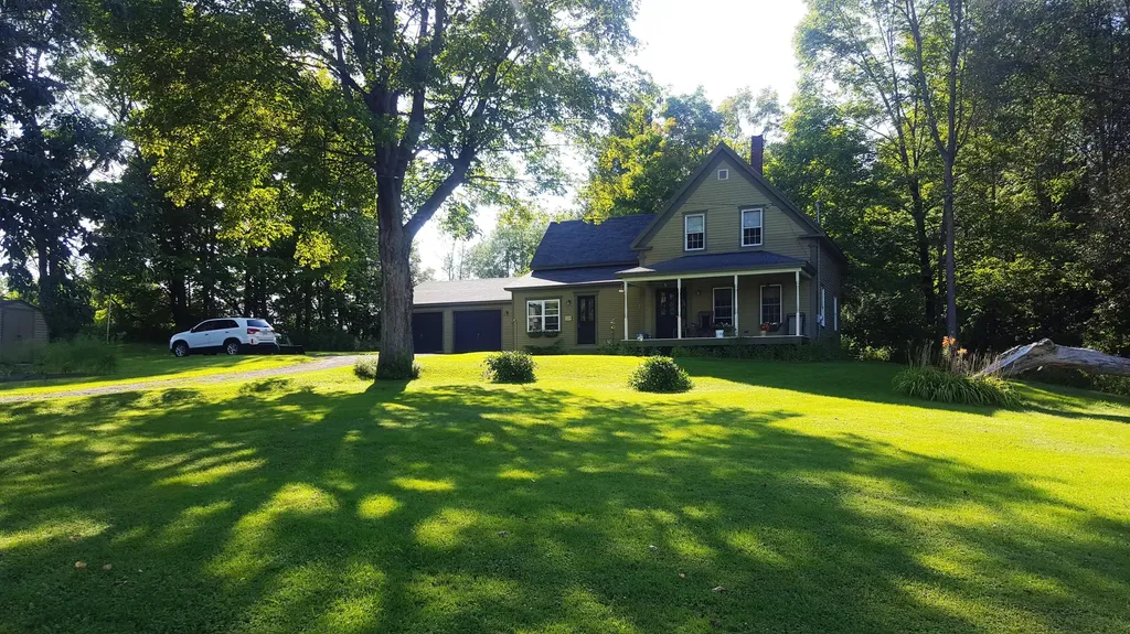1036 Main Street Clinton ME 04927