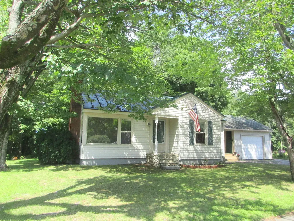 9 Cushman Road Winslow ME 04901