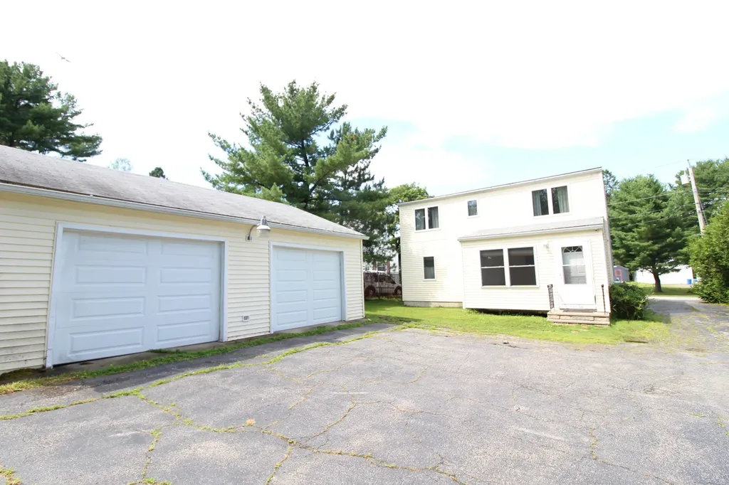 117 Crestmont Road Bangor ME 04401