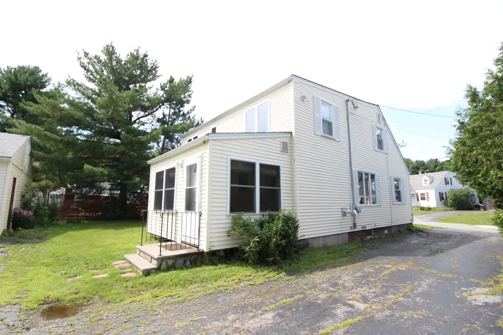 117 Crestmont Road Bangor ME 04401