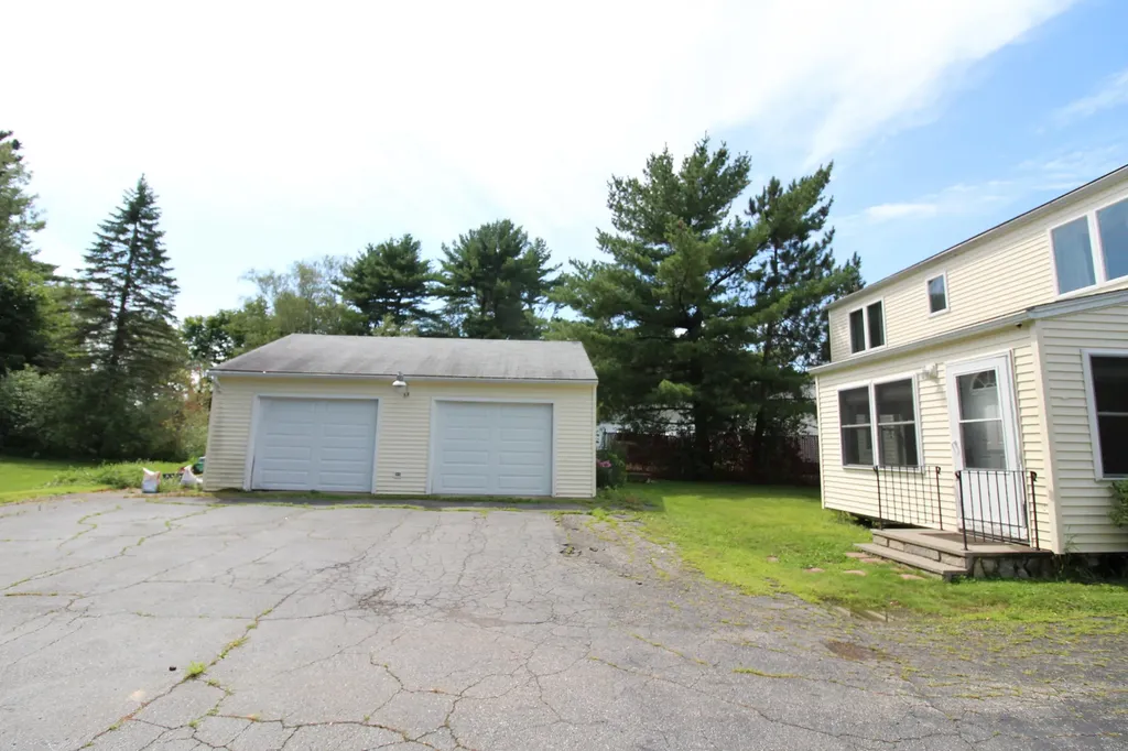 117 Crestmont Road Bangor ME 04401