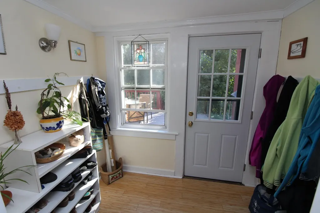33 Pond Street Orono ME 04473