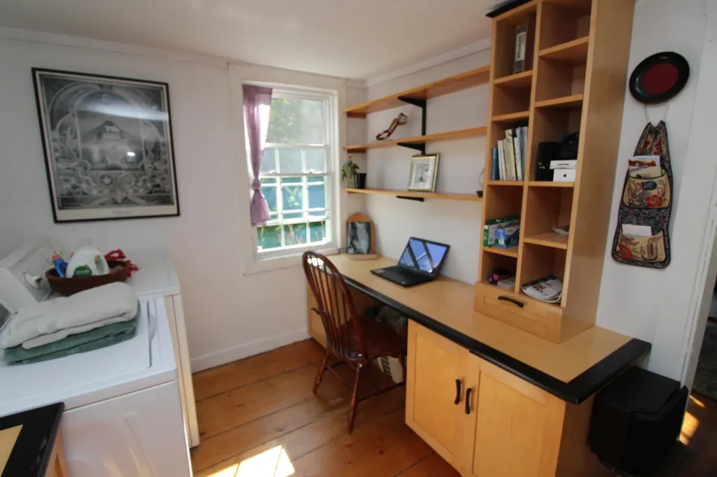 33 Pond Street Orono ME 04473