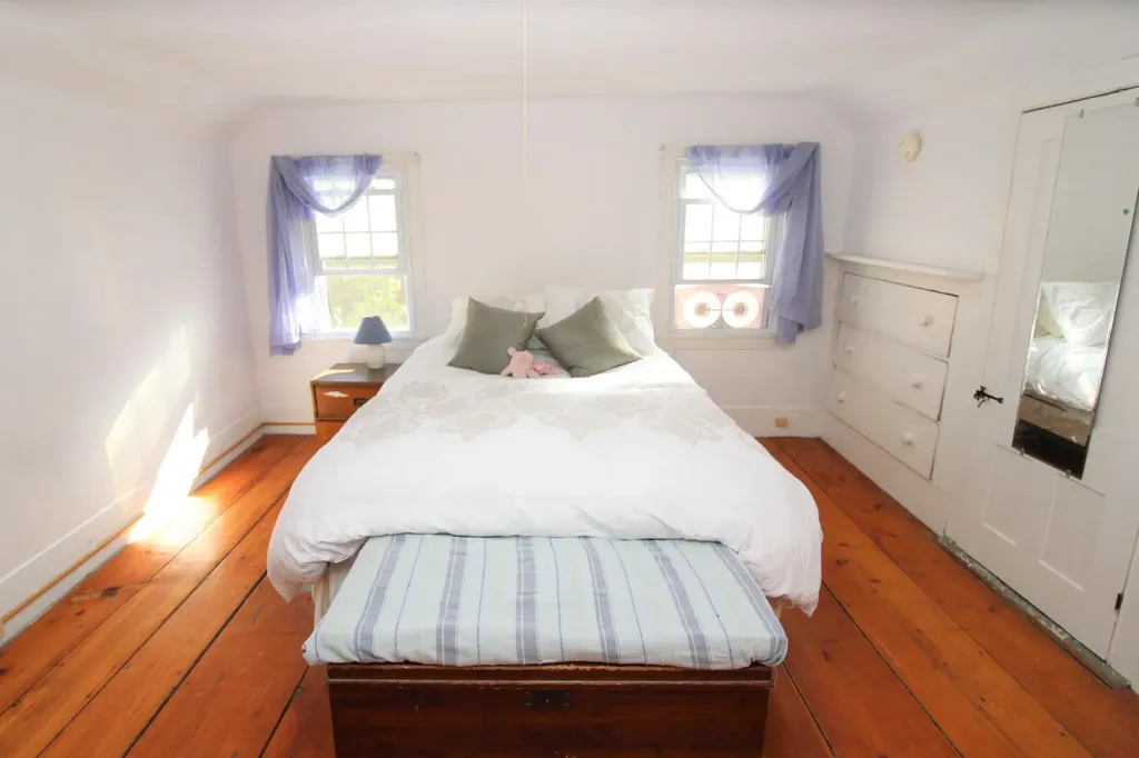 33 Pond Street Orono ME 04473