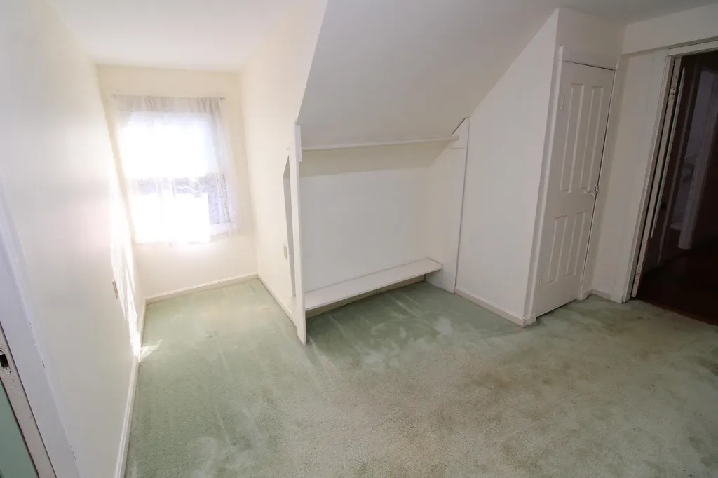 33 Pond Street Orono ME 04473