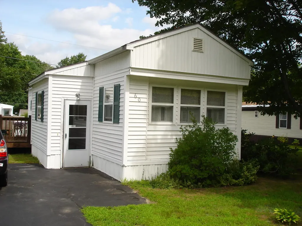 60 Patio Park Lane Gorham ME 04038