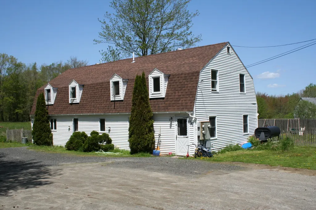 180/182 Highland Road Warren ME 04864