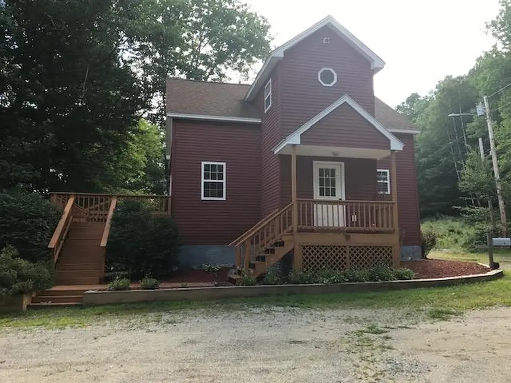 18 Walker Avenue Norway ME 04268