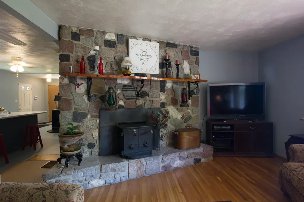 319 Reynolds Road Thorndike ME 04986