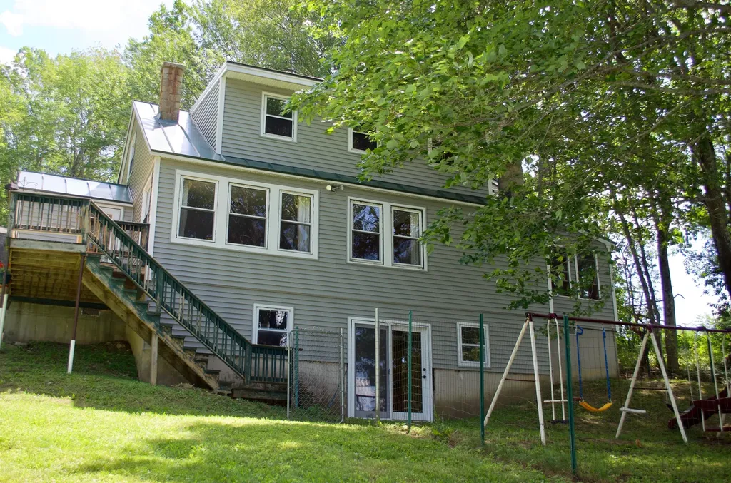 8 29th Fire Road China ME 04358