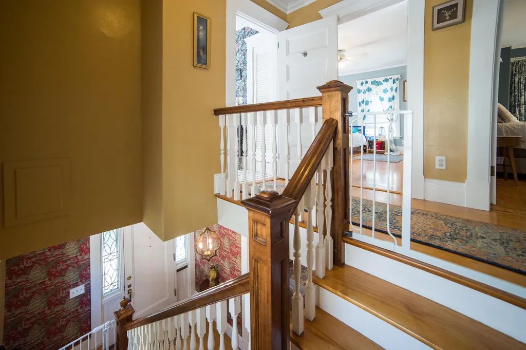 214 Broadway Bangor ME 04401