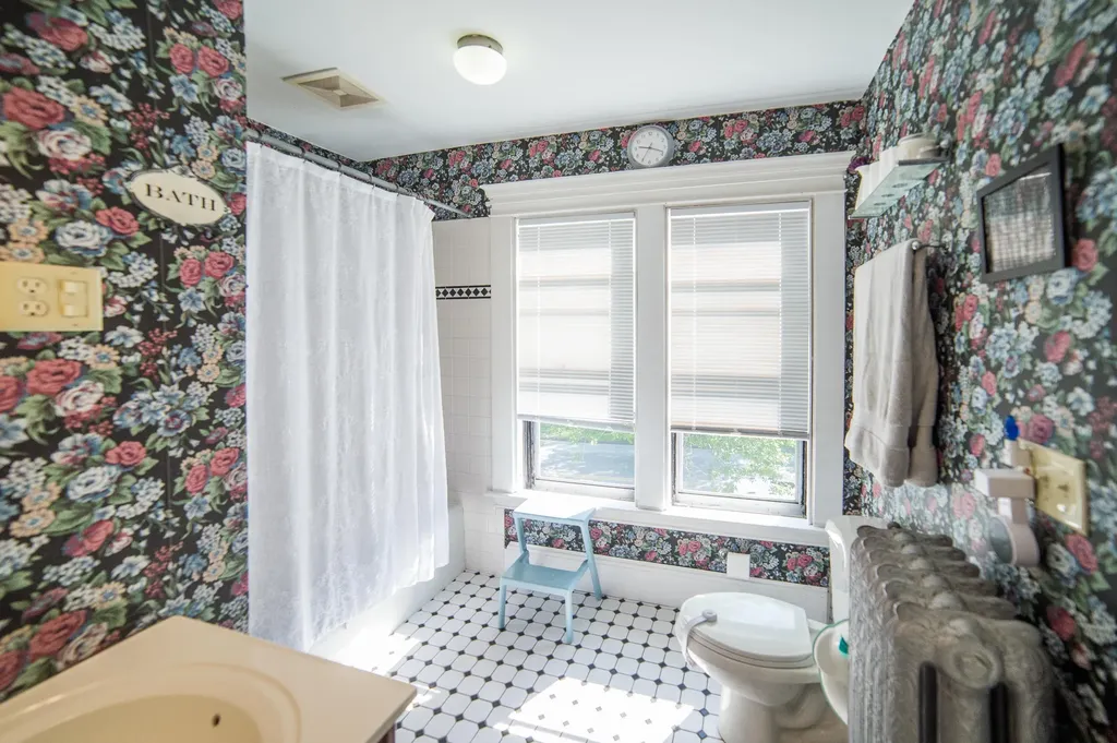 214 Broadway Bangor ME 04401