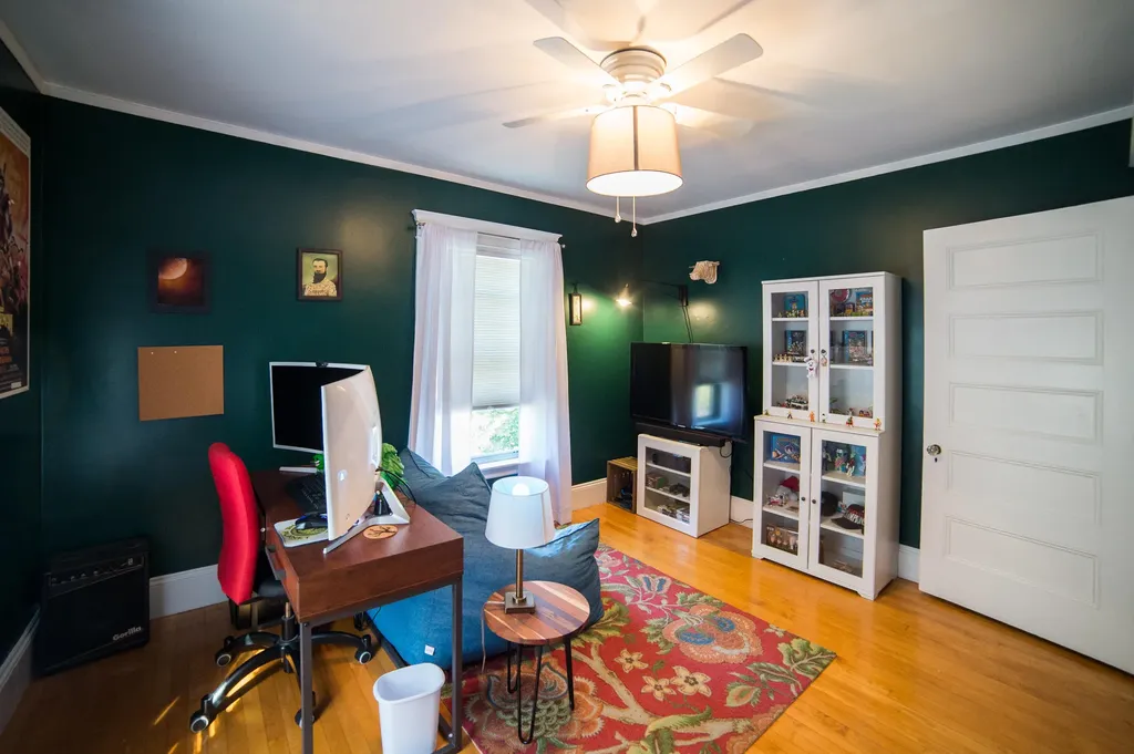 214 Broadway Bangor ME 04401