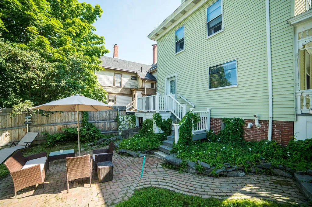 214 Broadway Bangor ME 04401