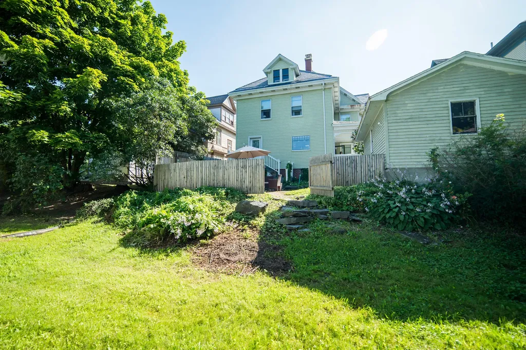 214 Broadway Bangor ME 04401