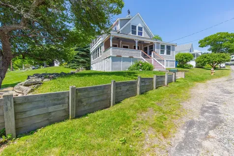 16 Whitehead Street Portland ME 04108