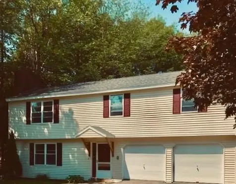 18 Patricia Drive Topsham ME 04086