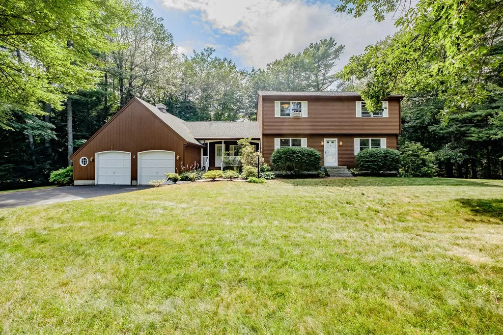 3 Merganser Lane Topsham ME 04086