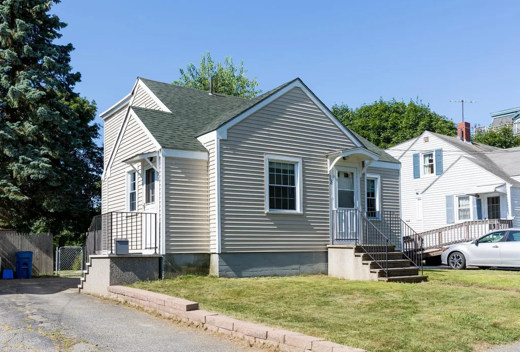 18 Walton Street Portland ME 04103