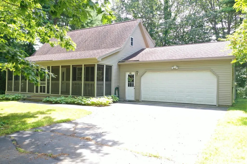 61 Hershey Lane Wells ME 04090