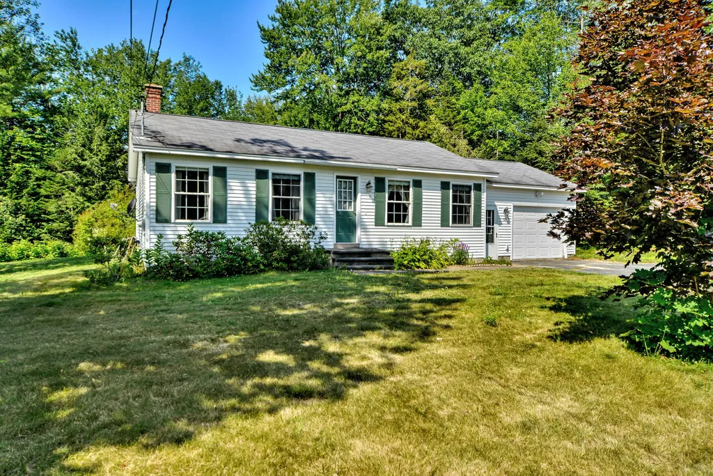 10 Moody Way Turner ME 04282