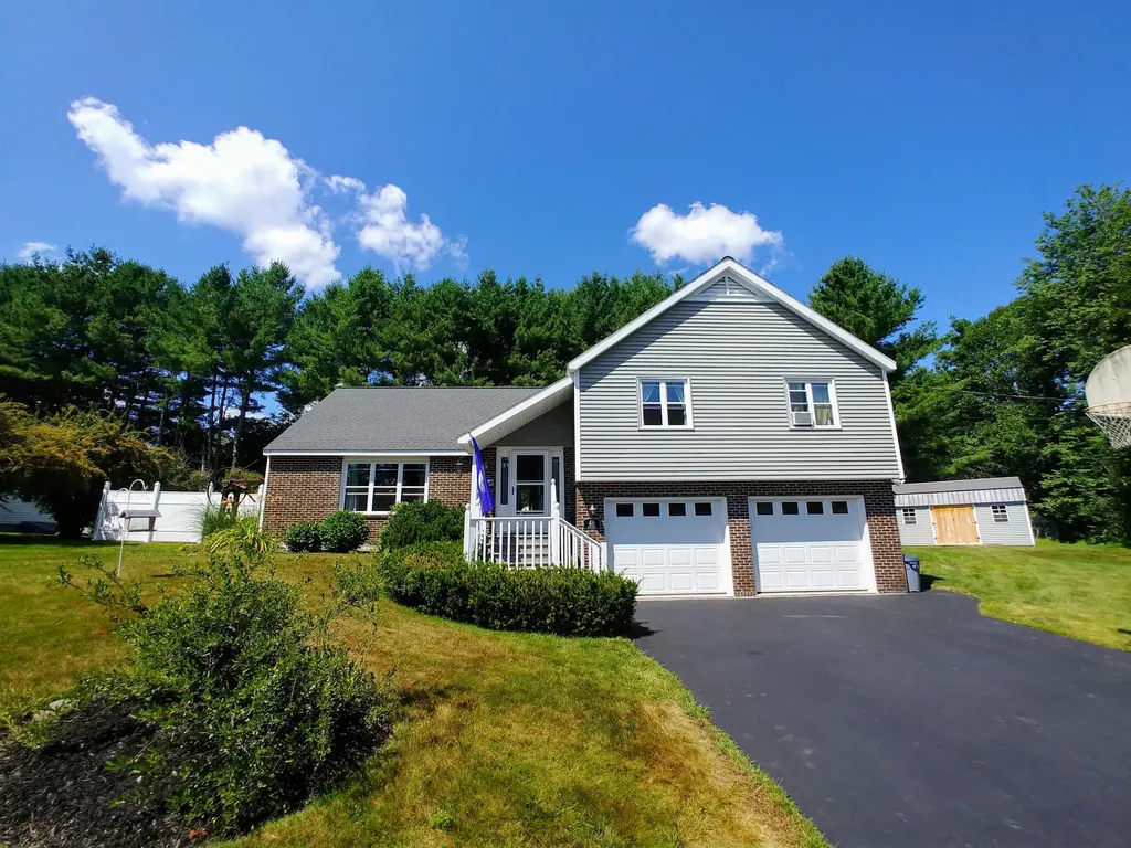 48 Brentwood Road Augusta ME 04330