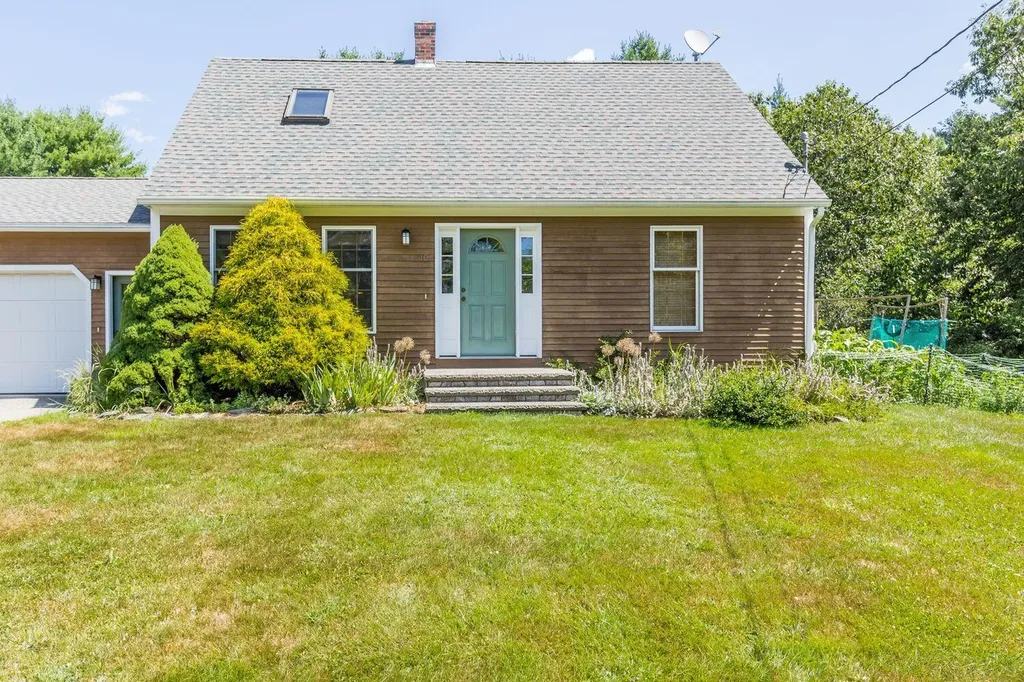 40 Brackett Road Gorham ME 04038
