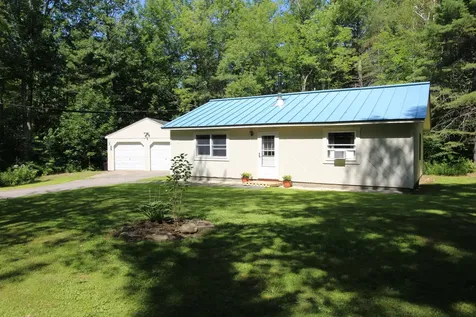 14 Ash Lane Hope ME 04847