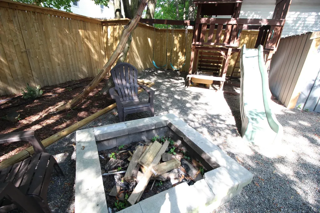 75 Oak Street Old Town ME 04468
