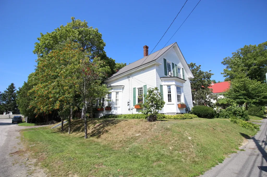 75 Oak Street Old Town ME 04468