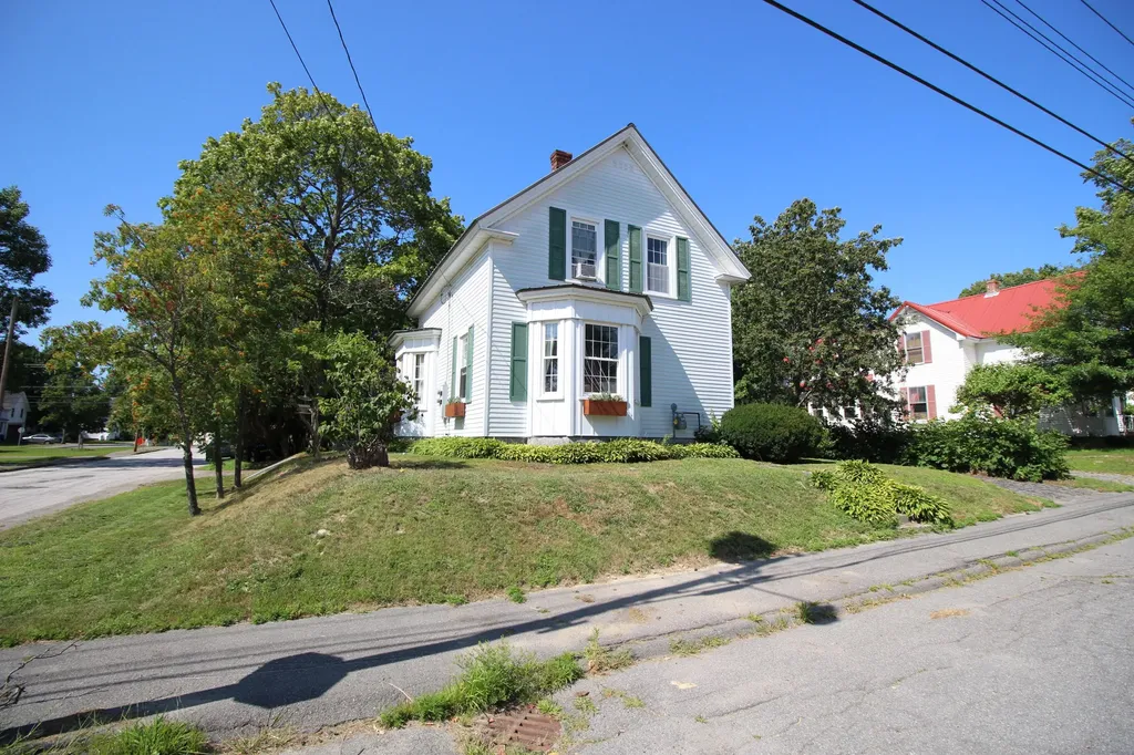 75 Oak Street Old Town ME 04468