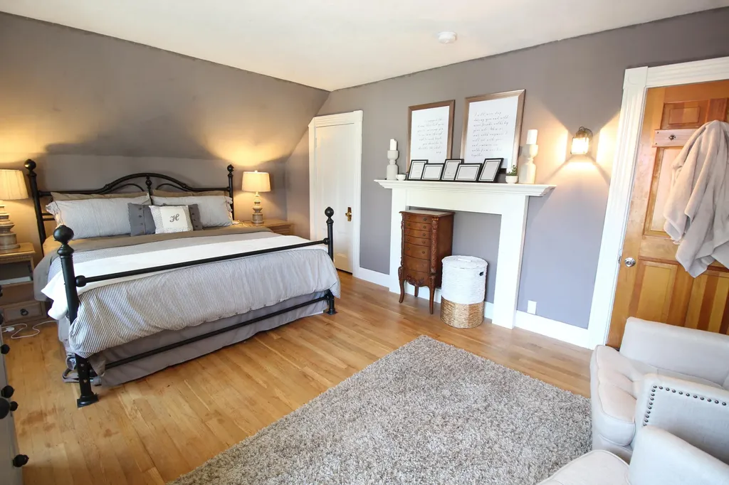 75 Oak Street Old Town ME 04468