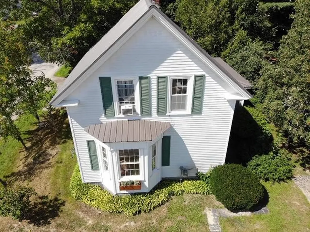 75 Oak Street Old Town ME 04468