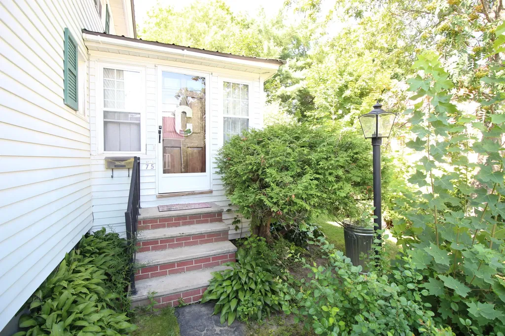 75 Oak Street Old Town ME 04468