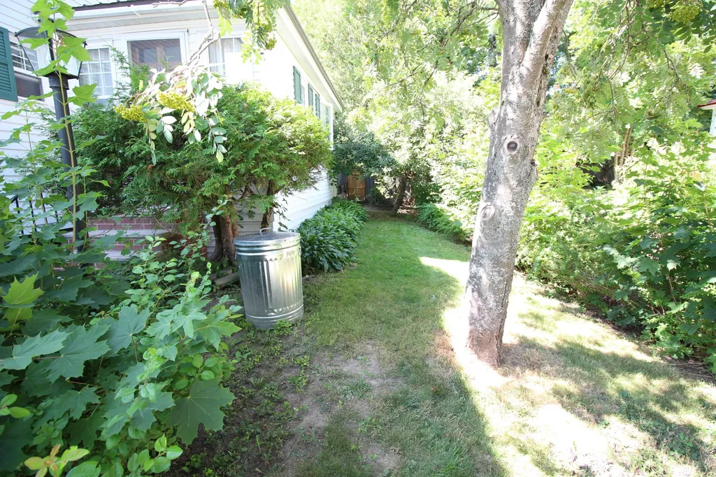 75 Oak Street Old Town ME 04468