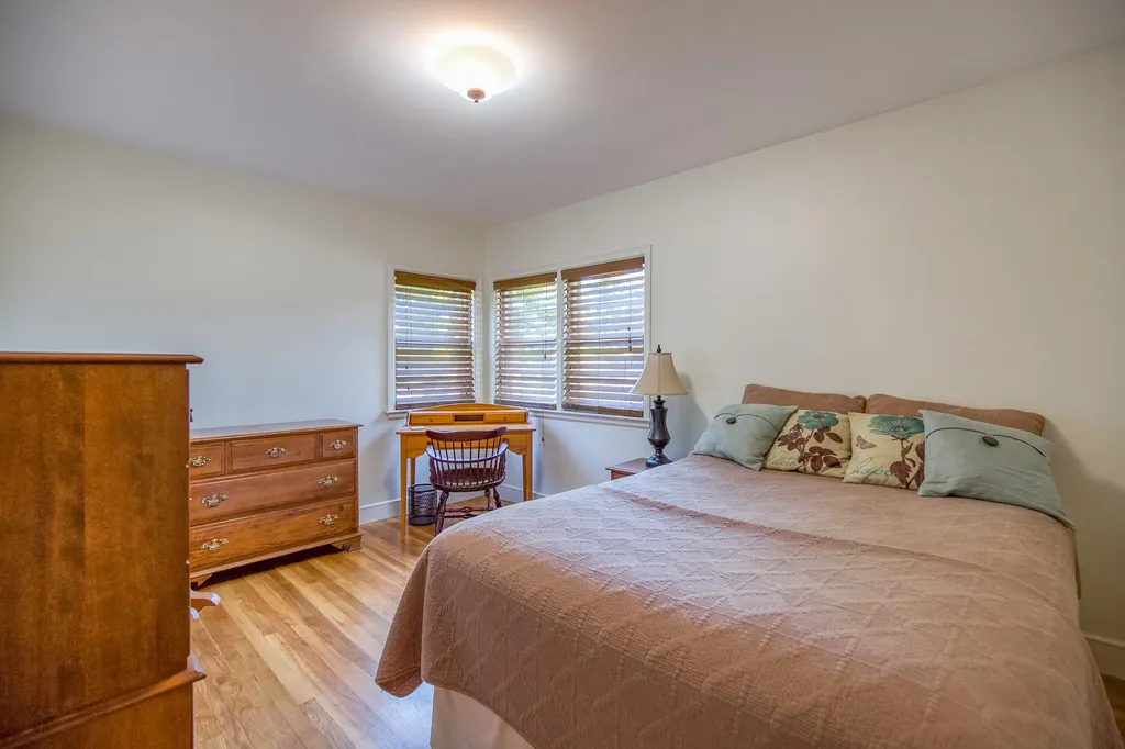 7 Park Lane Gorham ME 04038