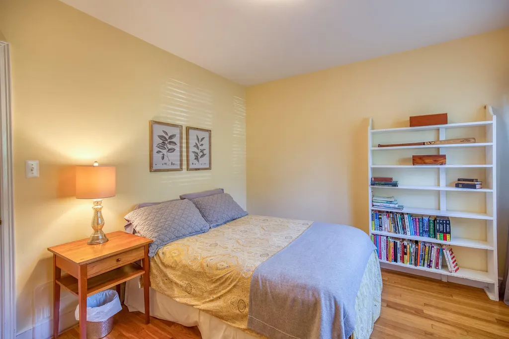 7 Park Lane Gorham ME 04038