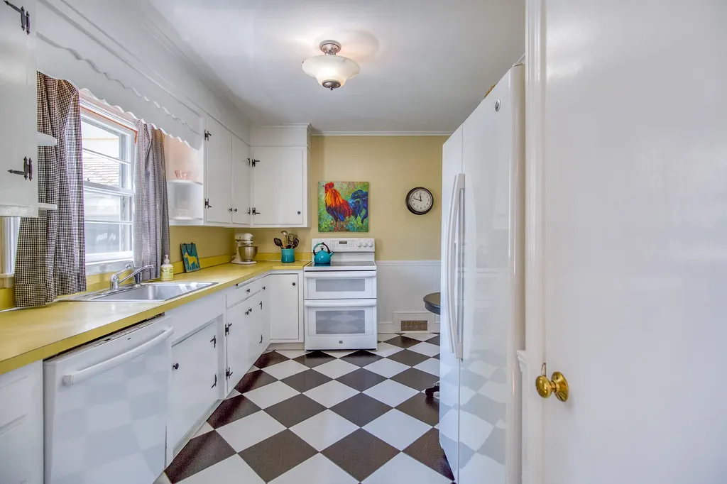 7 Park Lane Gorham ME 04038