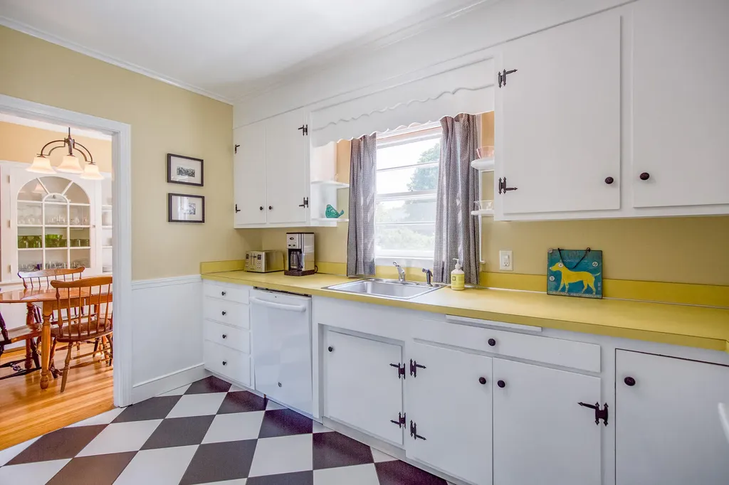 7 Park Lane Gorham ME 04038