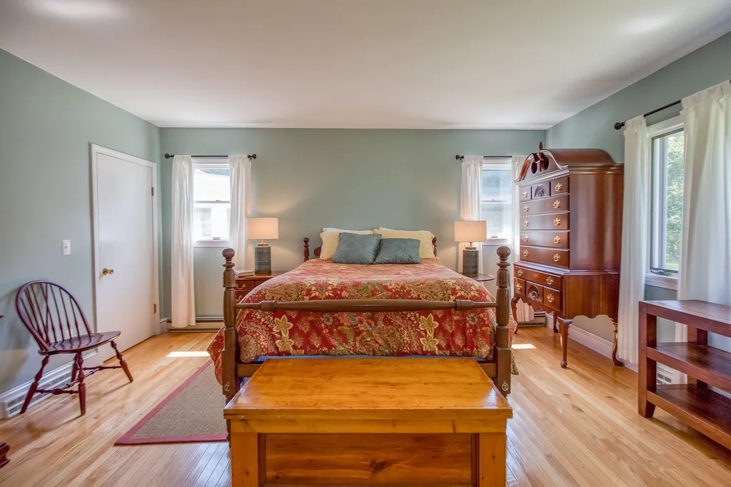 7 Park Lane Gorham ME 04038