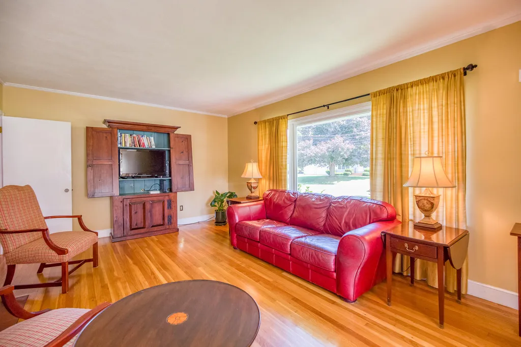 7 Park Lane Gorham ME 04038