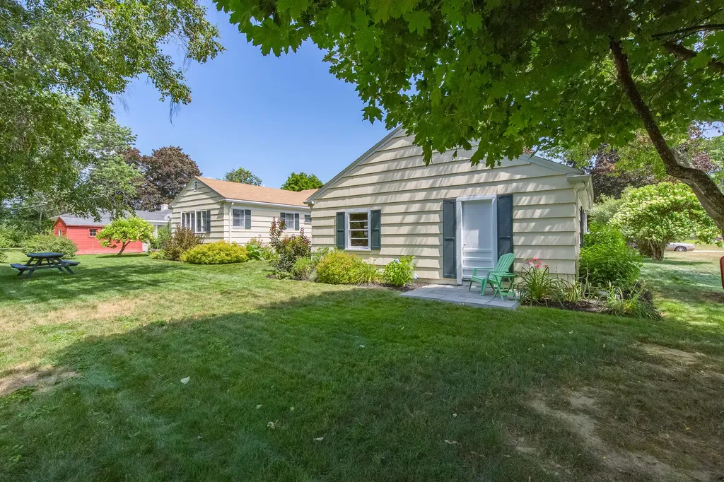7 Park Lane Gorham ME 04038