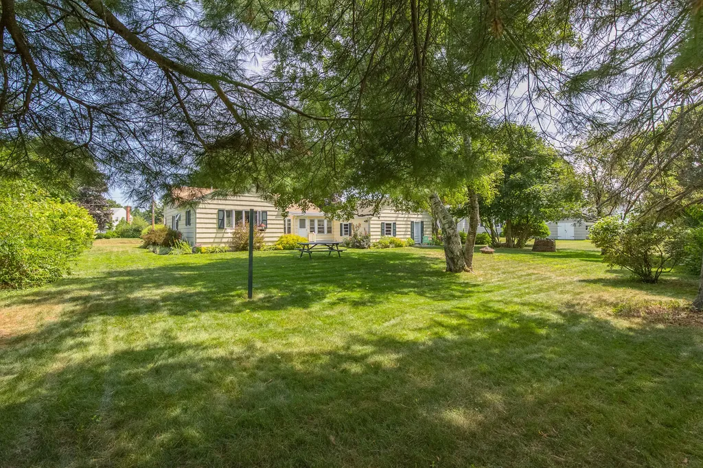 7 Park Lane Gorham ME 04038