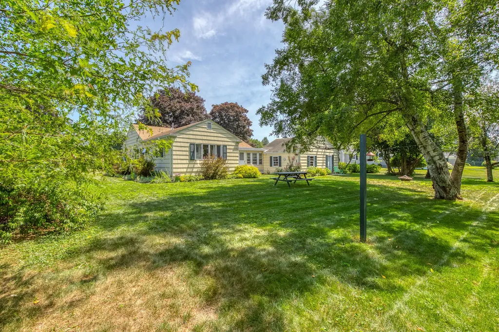 7 Park Lane Gorham ME 04038
