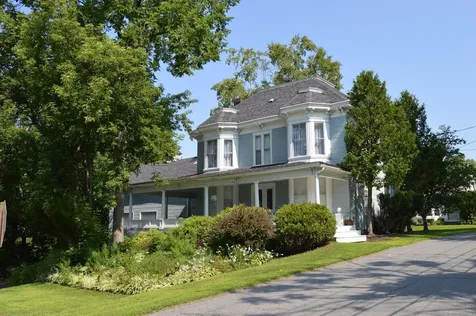 46 Pleasant Street Dexter ME 04930
