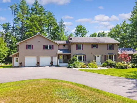 213 Pond Road Wayne ME 04284