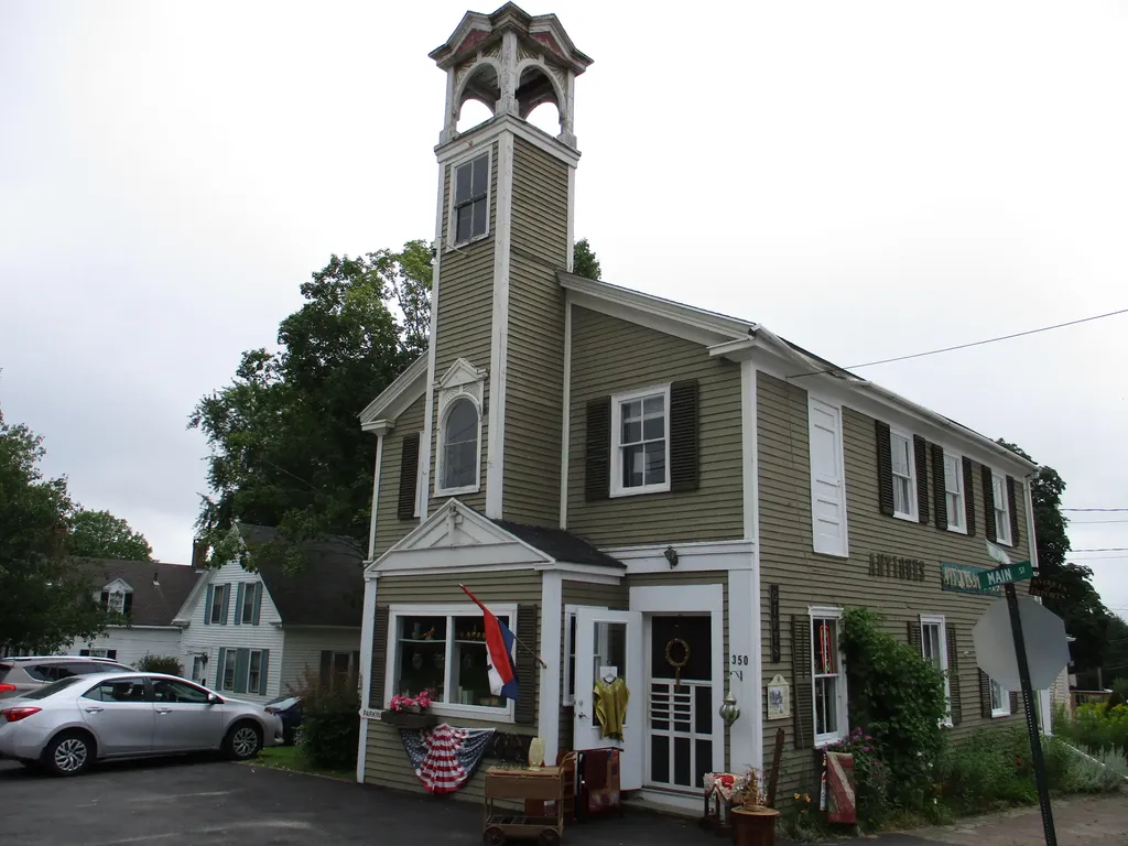 350 Main Street Thomaston ME 04861