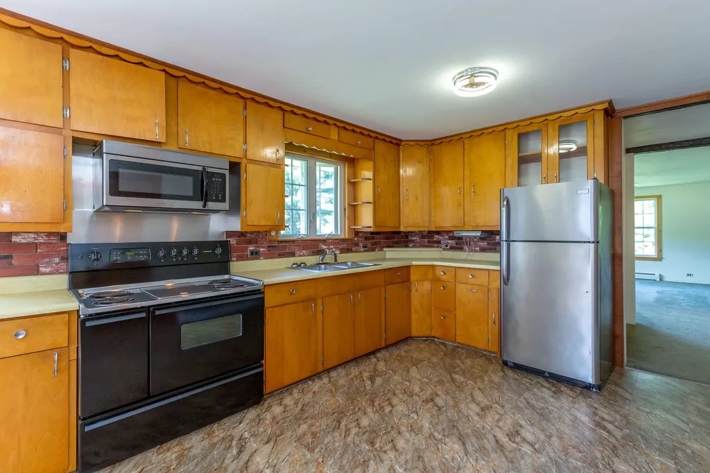 4 Half Penny Lane Wiscasset ME 04578